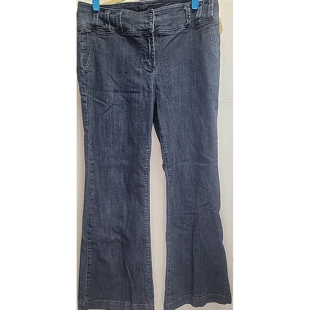 NY‎ New York & Company Platinum Womens Size 8 Average Flare Jeans